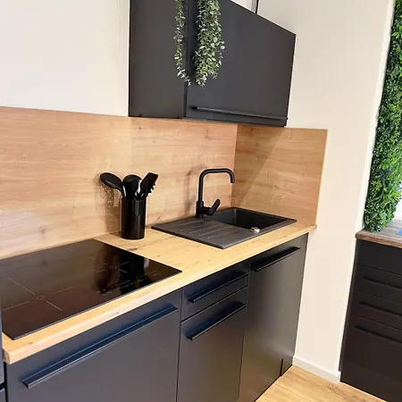 דירה Stilvolles Studio-apartment Im Herzen Von *